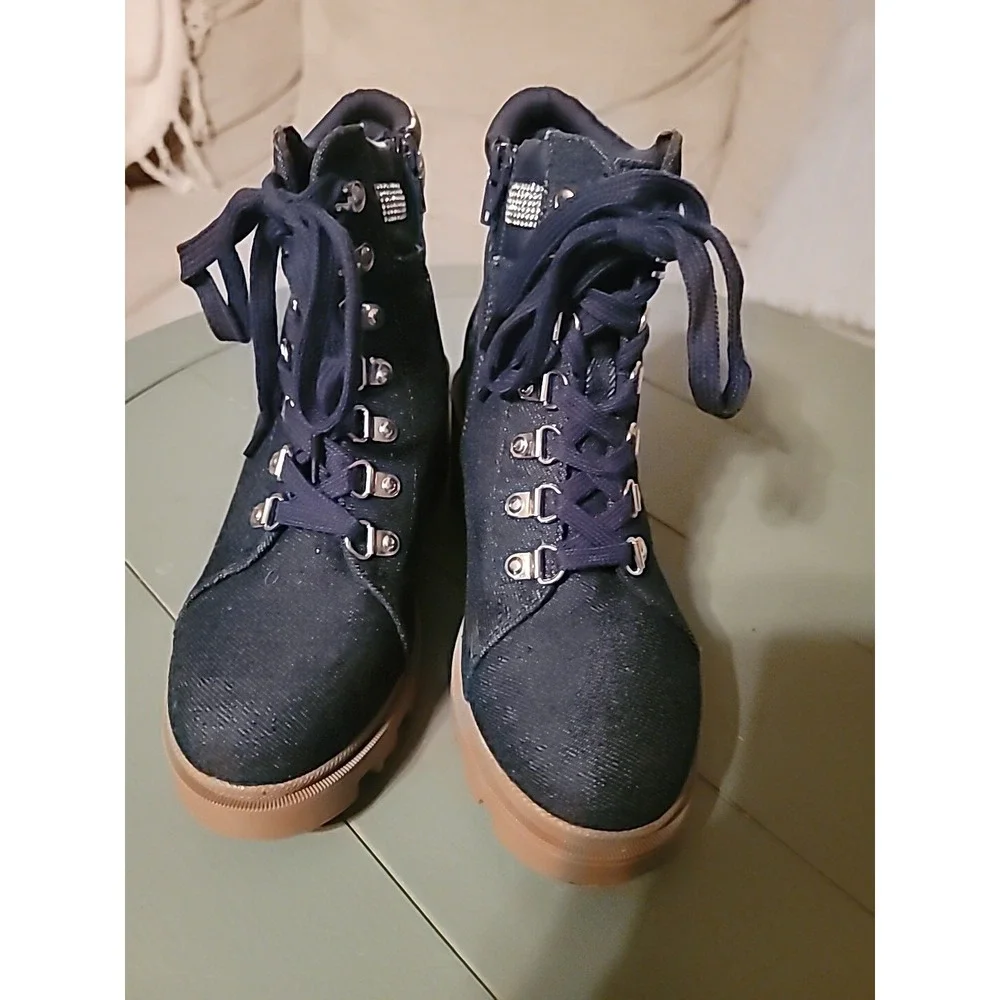 Cato Comfort Est. 1946 Size 6M Denim Blue Hiker Bling Ankle Boots Platform